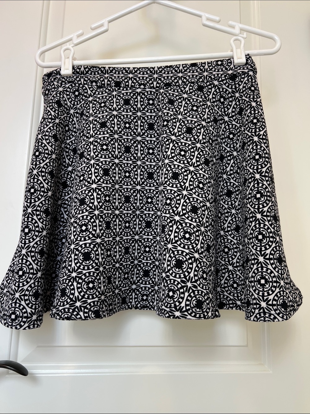 Atmosphere Black and White Circle-Print Skater Skirt